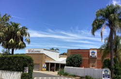 front resort 02LER (1200 × 1200 px)